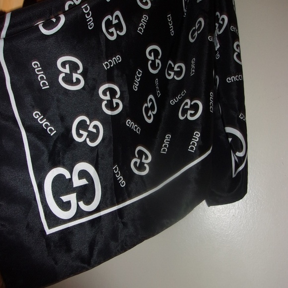 black gucci bandana